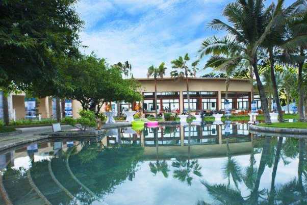 Combo 2 ngày 1 đêm MerPerle Hòn Tằm Resort + vui chơi tại Sparkling Waves 